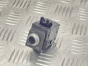 Кнопки регулювання гучності 80B919616 Audi Q5