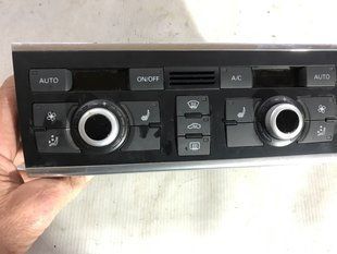 Панель керування клімат-контролем 4L0820043APSZD Audi Q7