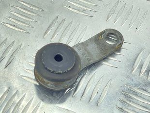 Кронштейн глушителя 4G0253295A Audi Q5