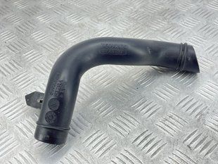 Патрубок воздушный 31657797 Volvo XC60