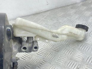 Головний гальмівний циліндр Ford Edge