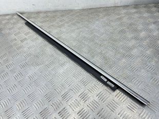 Молдинг / ущільнювач пазу скла 4G8853283B2ZZ Audi A7
