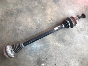 Піввісь 8R0501203C Audi S6