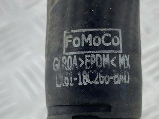 Шланг системи охолодження LX6118C266BAD Ford Escape