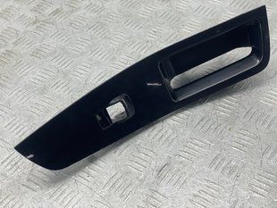 Накладка FT4B14R563 Ford Edge