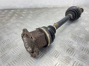 Привідний вал передній 4G0407271F Audi A7 Audi A6, Audi A7, Audi A8, Audi Q5, Audi RS7, Audi S6, Audi S7, Audi S8, Audi SQ5