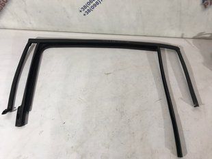 Ущільнювач дверей Volkswagen Tiguan
