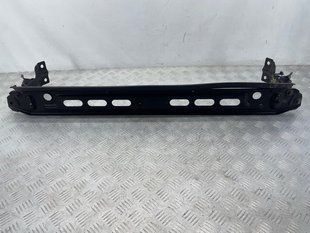 Крепление радиатора нижнее 31368100 Volvo XC60