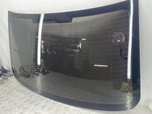 Скло заднє з обігрівом 8W5845501BNVB Audi A4