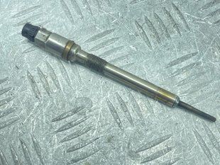Свічка розжарювання 059905061H Audi Q7 Audi A3, Audi A6, Audi A7, Audi A8, Audi Q5, Audi Q7, Volkswagen Beetle, Volkswagen Golf, Volkswagen Golf SportWagen, Volkswagen Jetta, Volkswagen Passat, Volkswagen Touareg