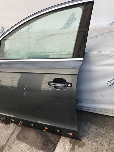 Двері 4L0831051A Audi Q7