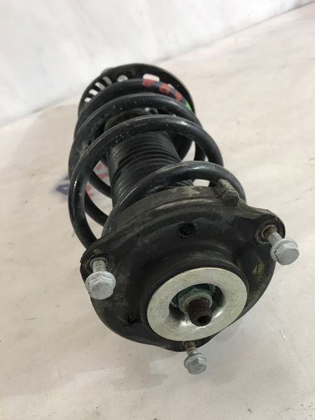 Стійка амортизатора в зборі з пружиною 5N0413031AJ Volkswagen Tiguan