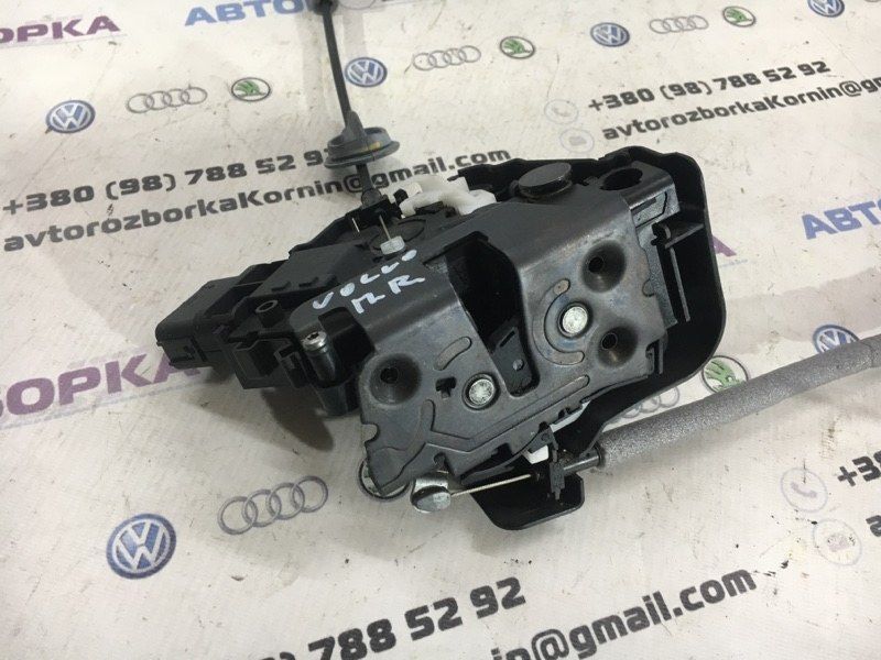 Замок дверей 31253658 Volvo XC60