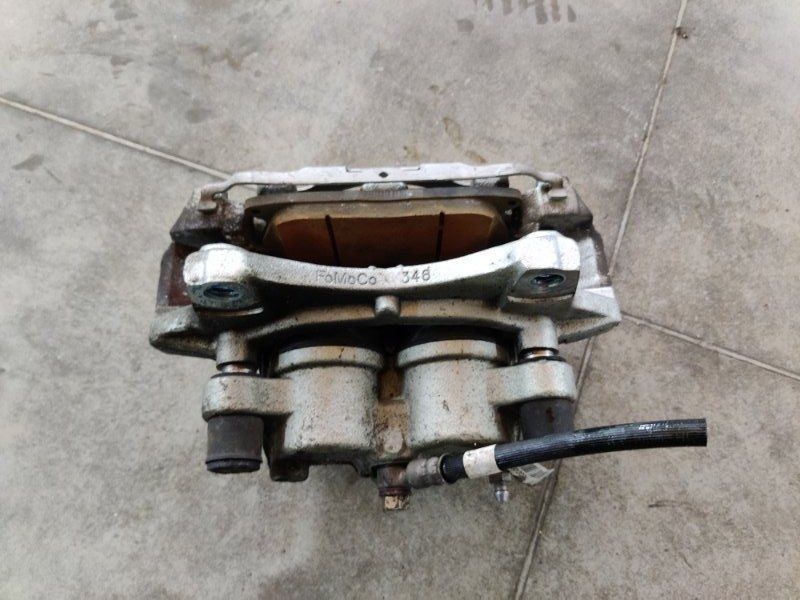 Супорт гальмівний F2GC2B557A Ford Edge
