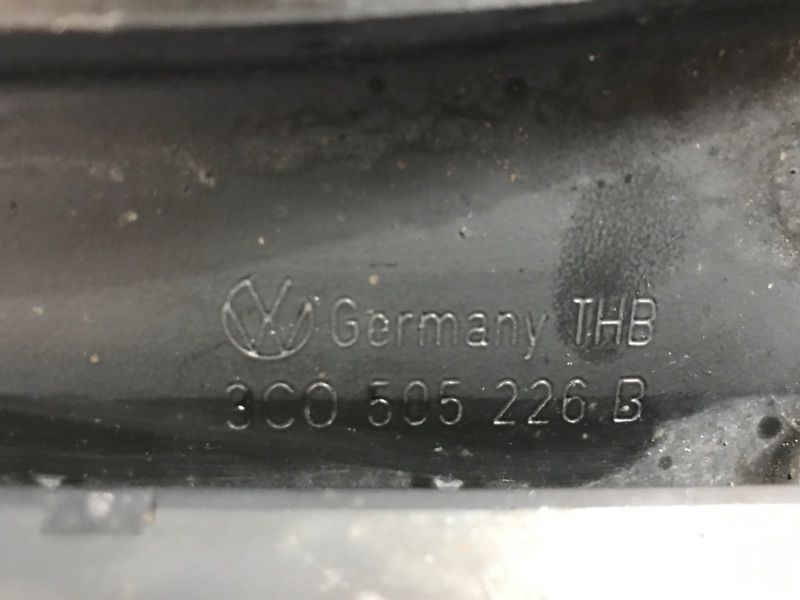 Важіль задньої підвіски поздовжній 3C0505226B Volkswagen Tiguan