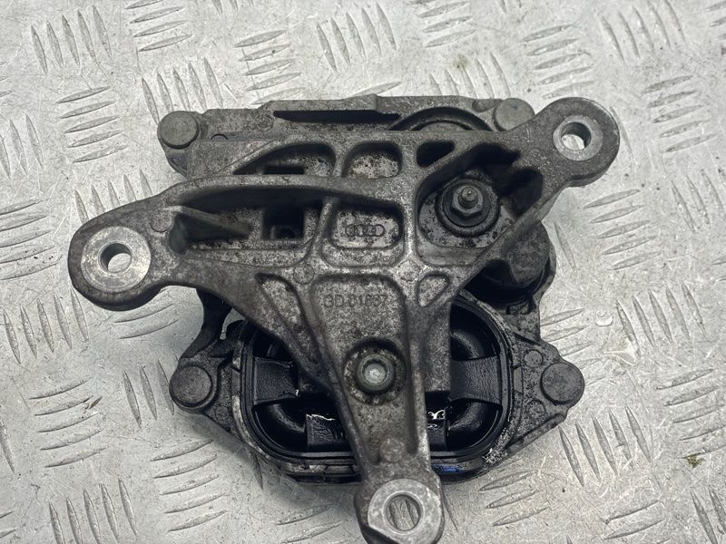 Опора / Подушка КП 4G0399153A Audi A6