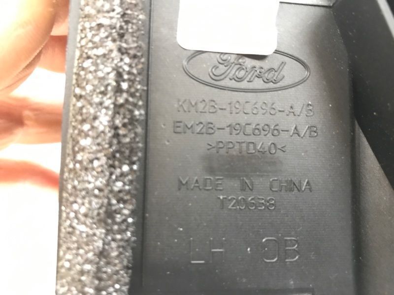 Дефлектор воздуховода EM2B19C696A Ford Edge