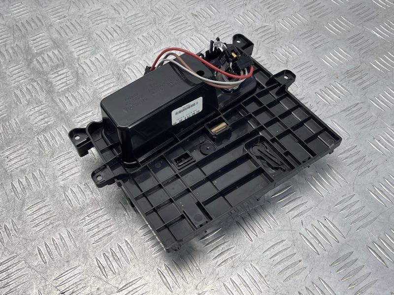 Крышка центральной консоли 4M1863273B Audi Q7