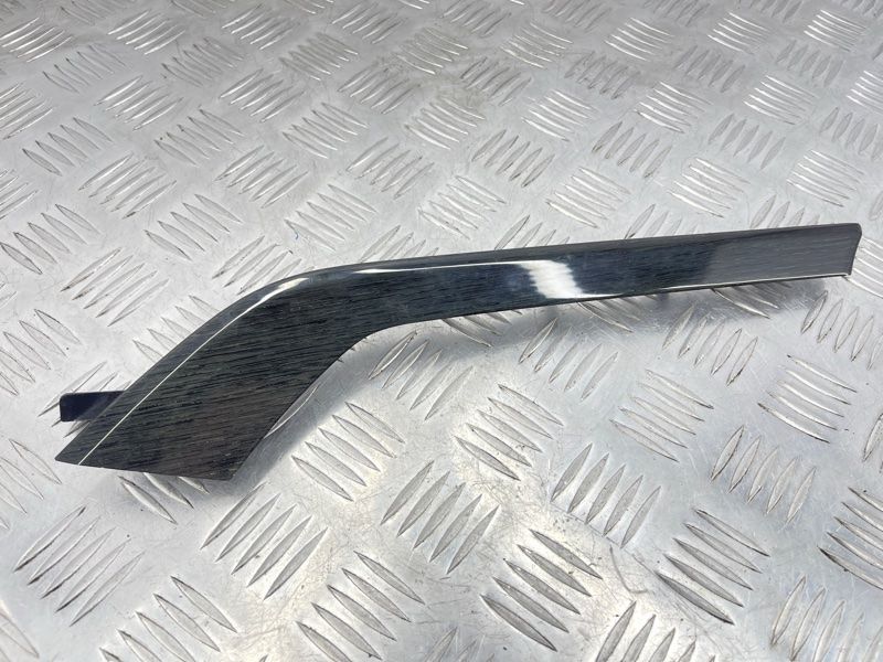 Молдинг дверей 4M0867410 Audi Q7