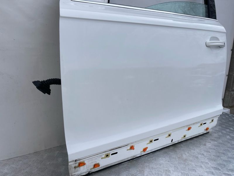 Двері 4L0831051A Audi Q7