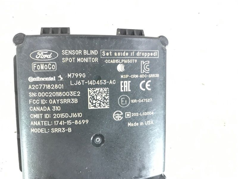 Датчик сліпої зони / блок керування асистента зміни смуги руху LJ6T14D453AC Ford Escape