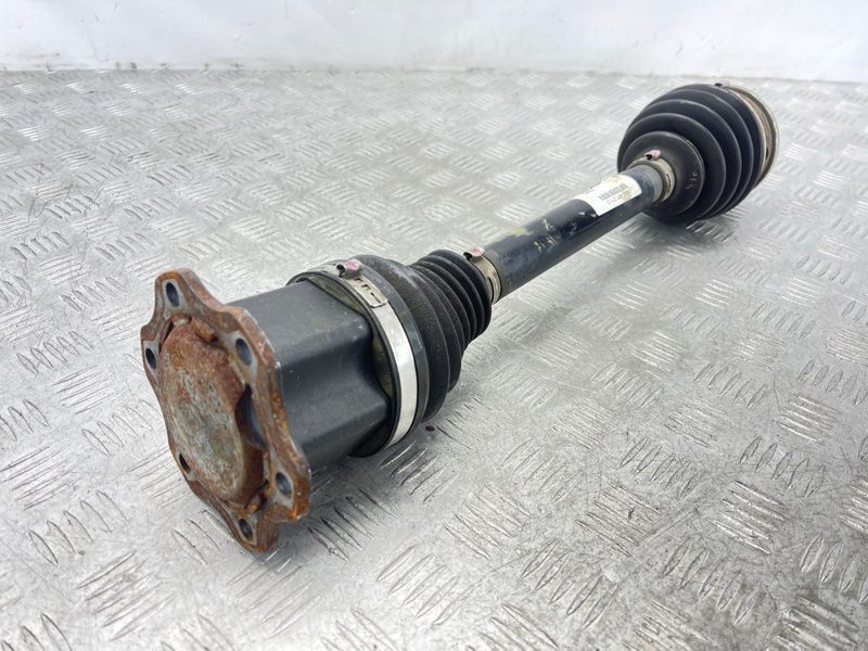 Полуось 4M0407271D Audi Q7