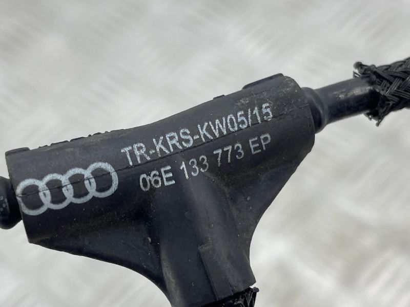 Вакуумный шланг 06E133773EP Audi A6