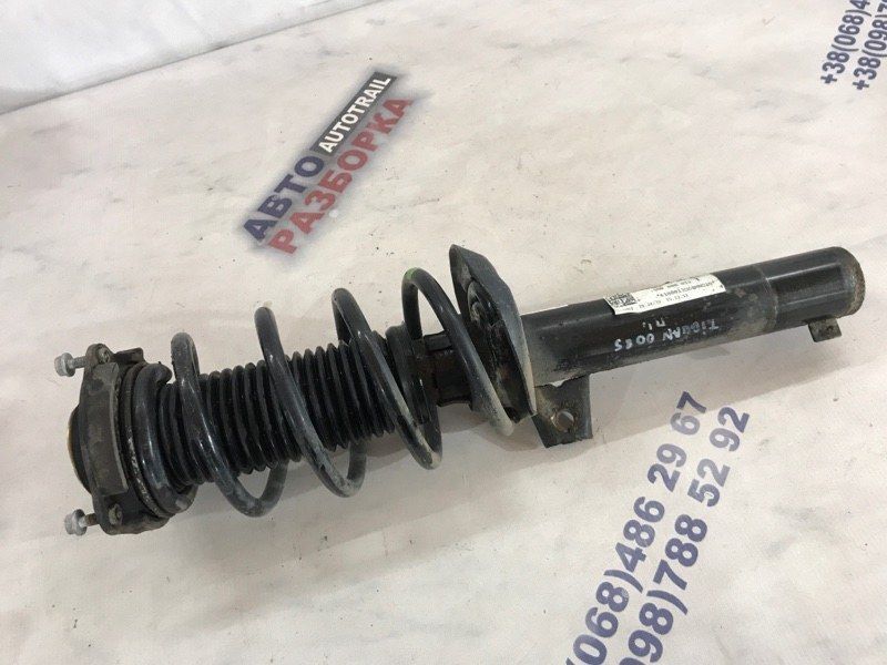 Стійка амортизатора в зборі з пружиною 5N0413031AJ Volkswagen Tiguan