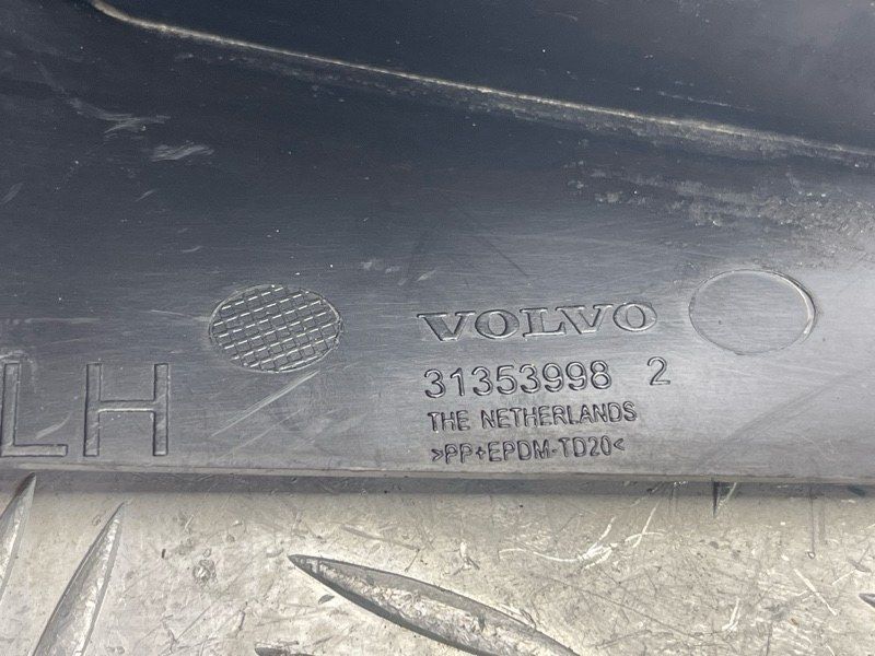 Форсунка омивача фар 31353998 Volvo XC60