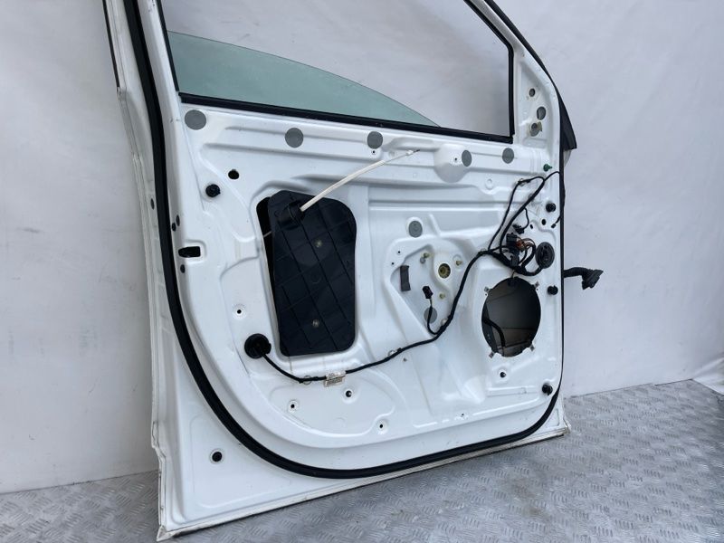 Двері 4L0831051A Audi Q7