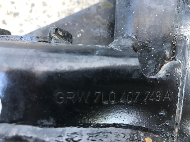Підрамник передній 7P0400025 Volkswagen Touareg