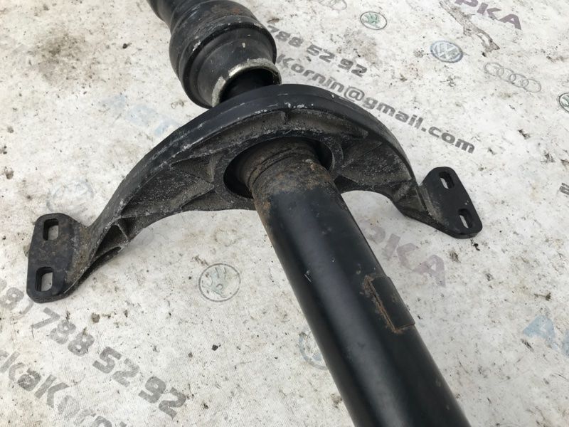 Карданный вал 5N0521101H Volkswagen Tiguan