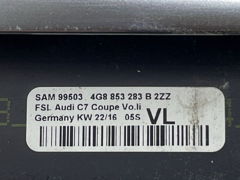 Молдинг / ущільнювач пазу скла 4G8853283B2ZZ Audi A7