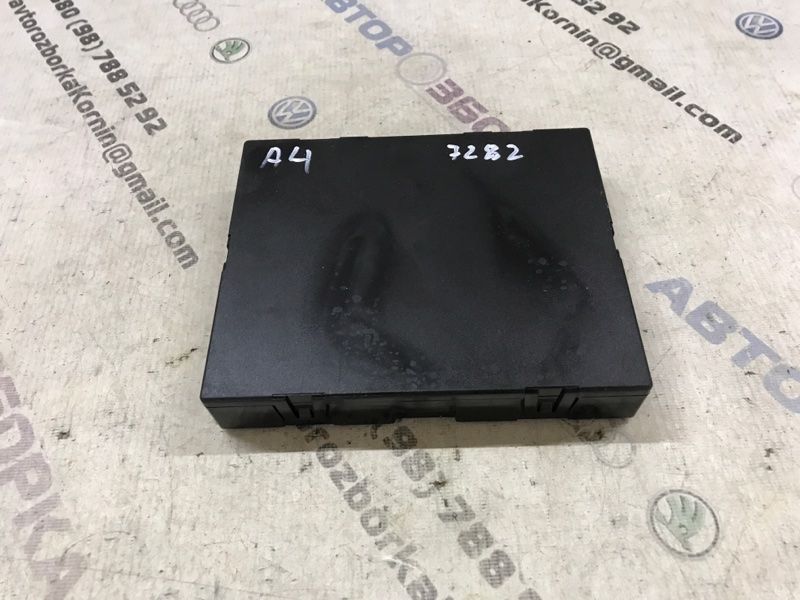 Блок комфорту 8K0907064FM Audi A4