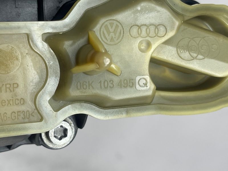 Оливовіддільник Volkswagen Passat