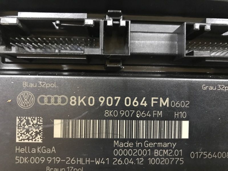 Блок комфорту 8K0907064FM Audi A4