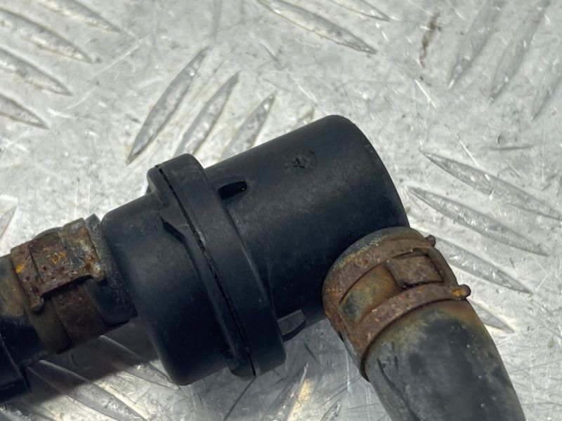 Клапан вакууму 7P6133277 Volkswagen Touareg