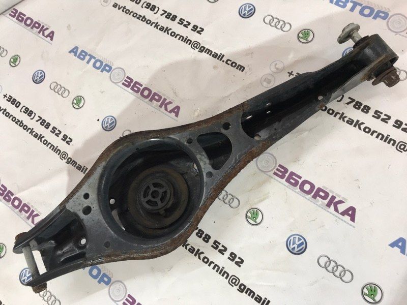 Рычаг задней подвески поперечный нижний 1K0505311AB Volkswagen Tiguan