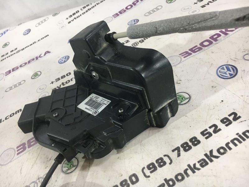 Замок дверей 31253658 Volvo XC60
