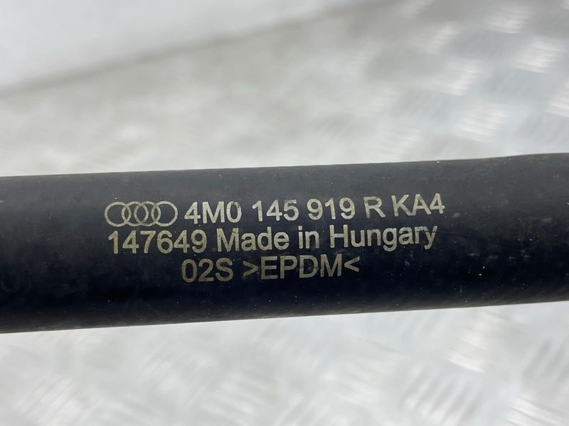 Шланг системи охолодження 4M0145919R Audi Q7