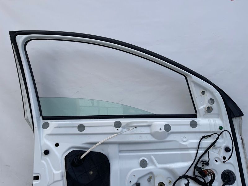 Двері 4L0831051A Audi Q7
