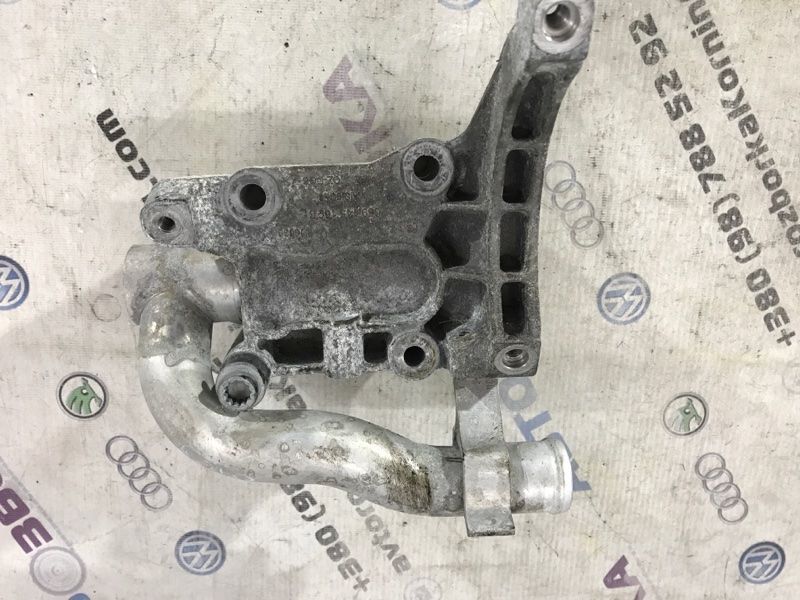 Кронштейн компрессора кондиционера 059145169BL Audi A6