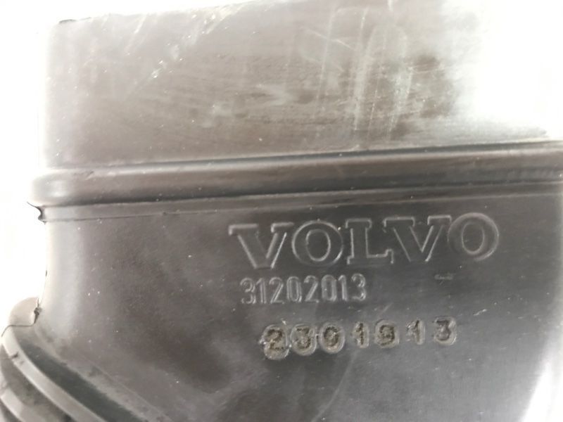 Патрубок повітряного фільтра 31202013 Volvo XC60