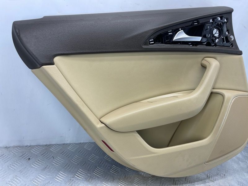 Карта / Обшивка двери Audi A6