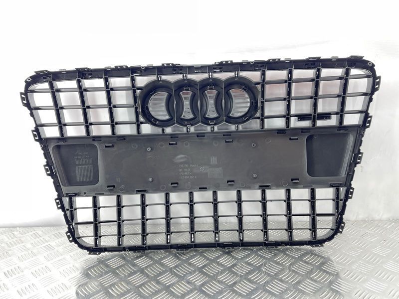 Решетка радиатора 4L0853651ET94 Audi Q7
