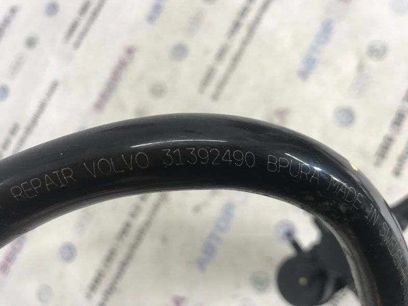 Патрубок 31392490 Volvo XC60