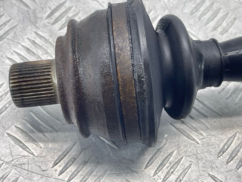 Піввісь 4F0501203B Audi A6
