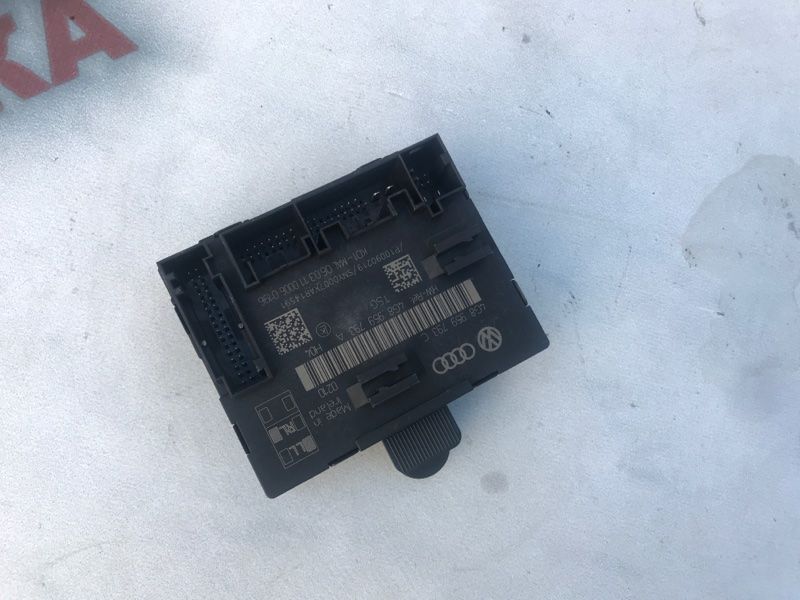 Блок керування дверей 4G8959793C Audi A7