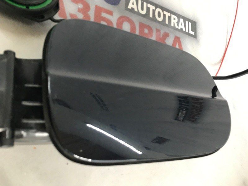 Корпус лючка крышки топливного бака в зборе 4L0809999A Audi Q7