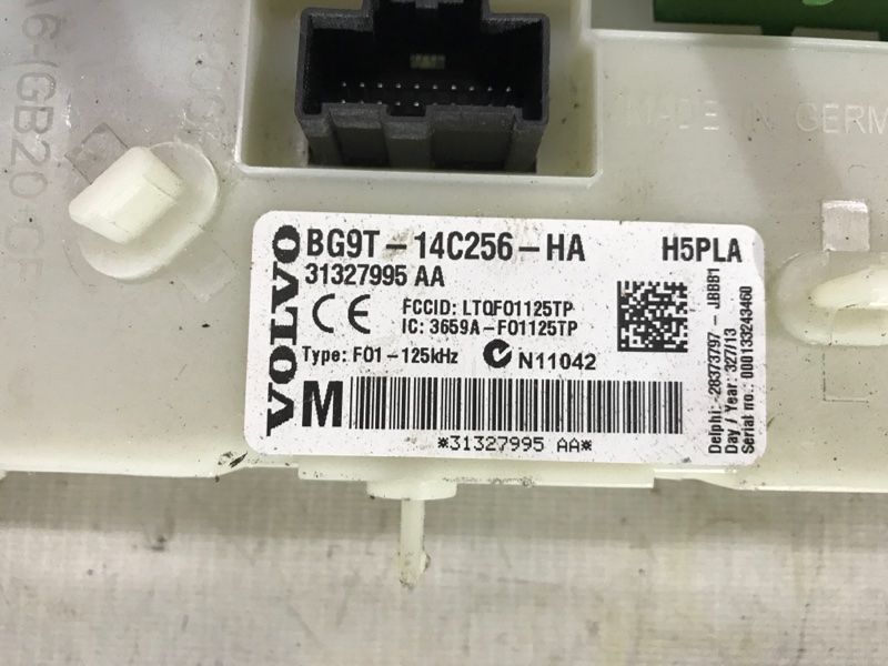 Блок запобіжників 31327994 Volvo XC60